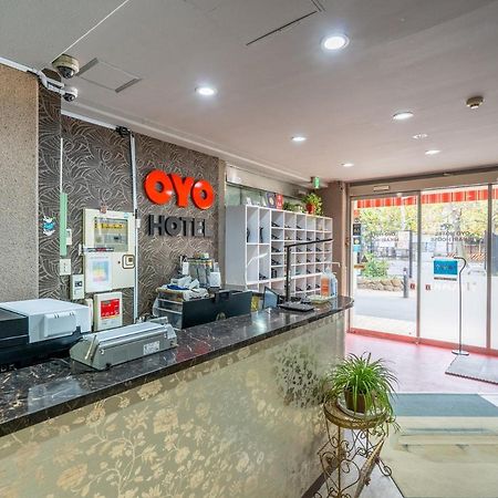 Oyo Hotel Hikari House Токио Екстериор снимка