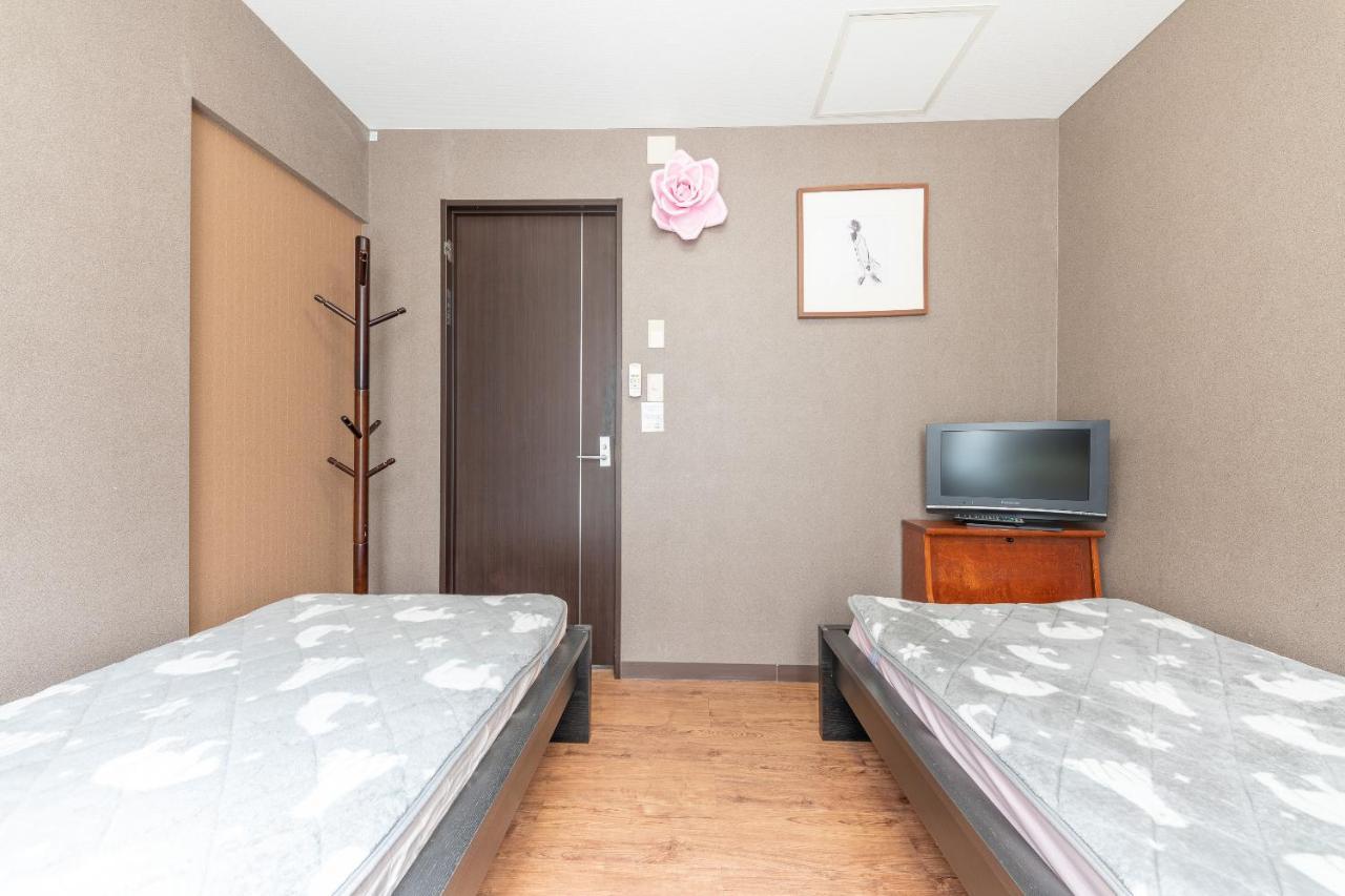 Oyo Hotel Hikari House Токио Екстериор снимка