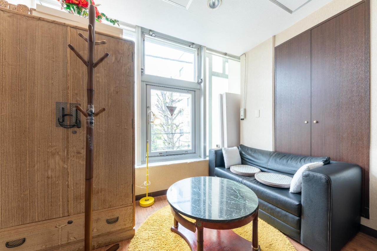 Oyo Hotel Hikari House Токио Екстериор снимка